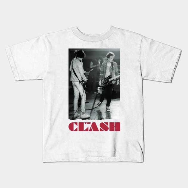 on stage the clash Kids T-Shirt by brown fox